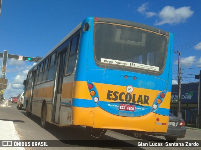 Escolares 7608 na cidade de Ji-Paraná, Rondônia, Brasil, por Gian Lucas  Santana Zardo. ID da foto: 6714961.