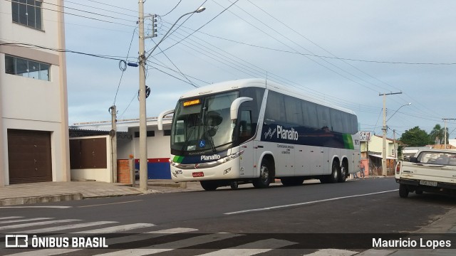 Planalto Transportes 1675 na cidade de São Vicente do Sul, Rio Grande do Sul, Brasil, por Mauricio Lopes. Número da foto: #6773722.