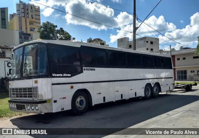 Ônibus Particulares 3887 na cidade de Santo Antônio do Monte, Minas Gerais, Brasil, por Vicente de Paulo Alves. ID da foto: 6773678.