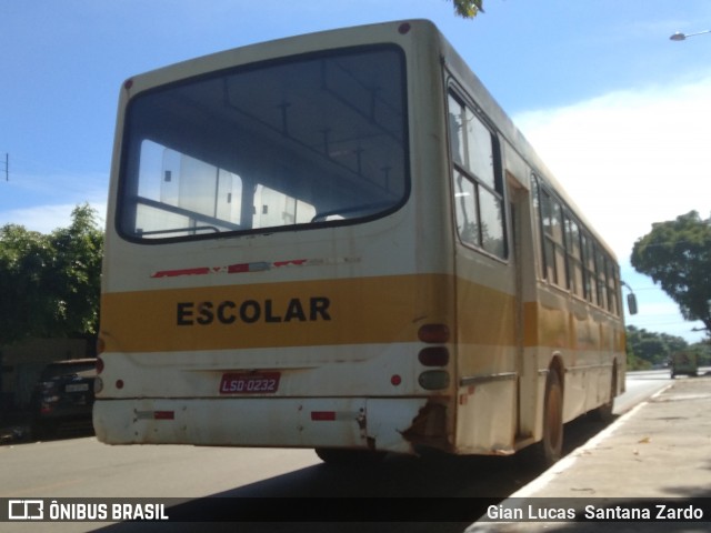 Escolares 0232 na cidade de Ji-Paraná, Rondônia, Brasil, por Gian Lucas  Santana Zardo. Número da foto: #6804369.