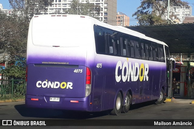 Condorbus 4075 na cidade de Santiago, Santiago, Metropolitana de Santiago, Chile, por Mailson Amâncio. Número da foto: #6805528.