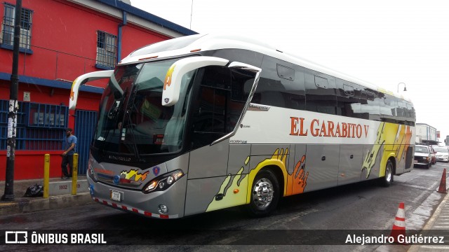 Transportes Jacó GARABITO V na cidade de San José, San José, Costa Rica, por Alejandro Gutiérrez. Número da foto: #6804413.