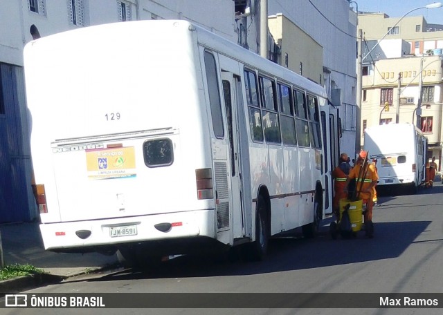 COOTRAVIPA 3158 na cidade de Porto Alegre, Rio Grande do Sul, Brasil, por Max Ramos. Número da foto: #6804353.