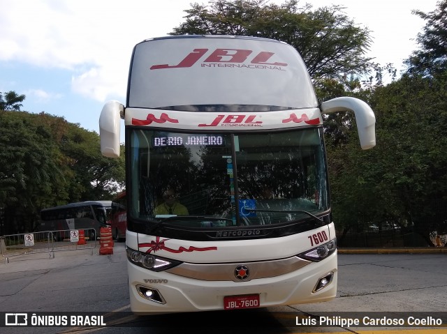 JBL Turismo 7600 na cidade de São Paulo, São Paulo, Brasil, por Luis Philippe Cardoso Coelho. Número da foto: #6812424.