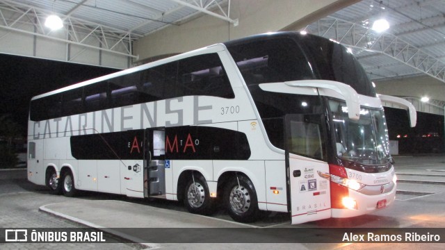 Auto Viação Catarinense 3700 na cidade de Taubaté, São Paulo, Brasil, por Alex Ramos Ribeiro. Número da foto: #6812930.