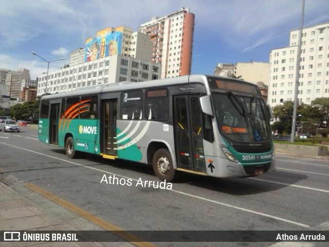 Expresso Luziense > Territorial Com. Part. e Empreendimentos 30541 na cidade de Belo Horizonte, Minas Gerais, Brasil, por Athos Arruda. Número da foto: #6818036.