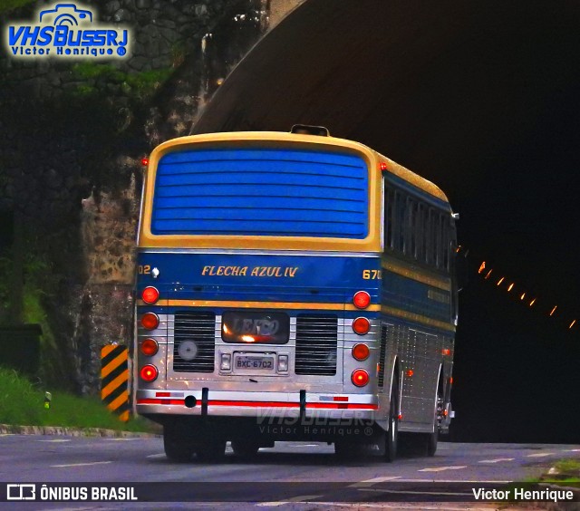 Ônibus Particulares 6702 na cidade de Petrópolis, Rio de Janeiro, Brasil, por Victor Henrique. Número da foto: #6819885.