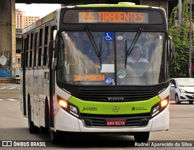 Auto Viação Três Amigos B44693 na cidade de Rio de Janeiro, Rio de Janeiro, Brasil, por Rudnei Aparecido da Silva. Número da foto: #6777338.