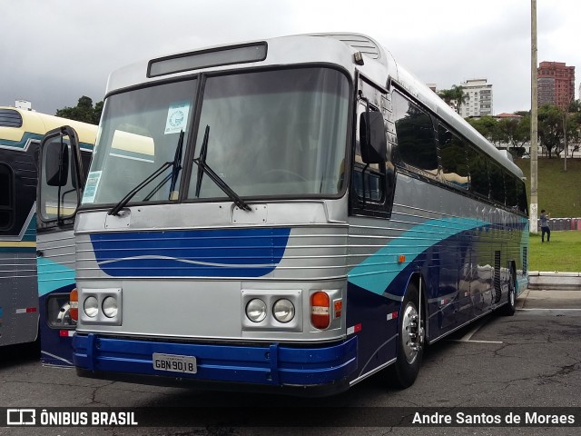 Ônibus Particulares 9018 na cidade de São Paulo, São Paulo, Brasil, por Andre Santos de Moraes. Número da foto: #6776517.