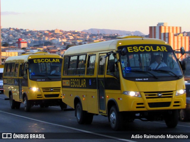 Escolares Volare na cidade de Belo Horizonte, Minas Gerais, Brasil, por Adão Raimundo Marcelino. ID da foto: 6777815.