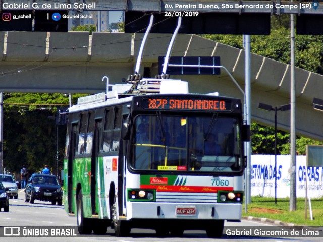 Metra - Sistema Metropolitano de Transporte 7060 na cidade de São Bernardo do Campo, São Paulo, Brasil, por Gabriel Giacomin de Lima. ID da foto: 6826453.