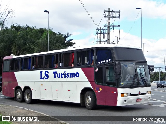 LS Turismo Viagens Romarias e Excursões 0892 na cidade de São Paulo, São Paulo, Brasil, por Rodrigo Coimbra. ID da foto: 6829366.