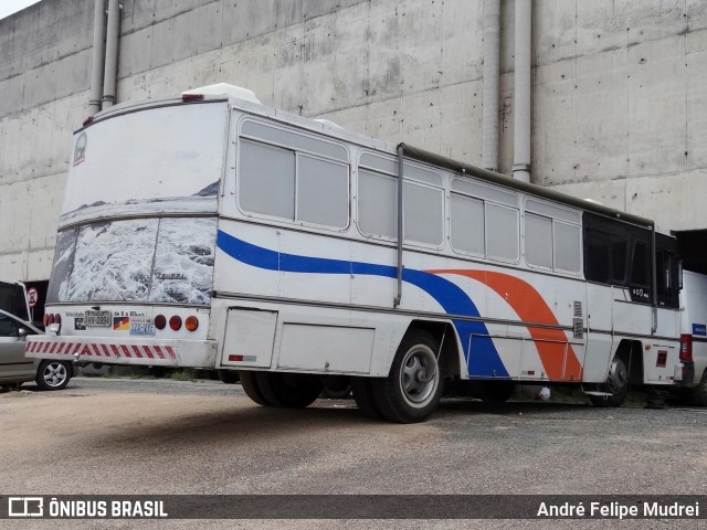 Motorhomes 0994 na cidade de Criciúma, Santa Catarina, Brasil, por André Felipe Mudrei. Número da foto: #6833136.