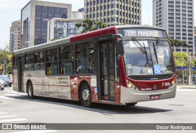 KBPX Administração e Participação > Transkuba 7 7874 na cidade de São Paulo, São Paulo, Brasil, por Oscar Rodriguez . ID da foto: 6834497.