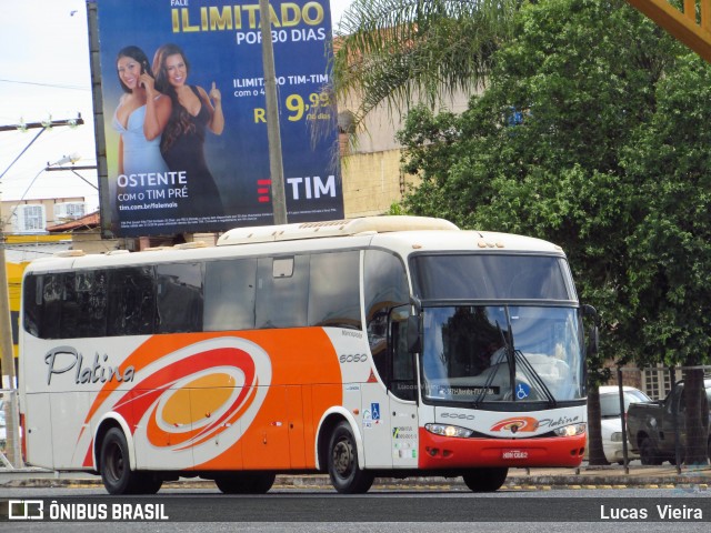 Viação Platina 6060 na cidade de Uberaba, Minas Gerais, Brasil, por Lucas Vieira. Número da foto: #6835582.