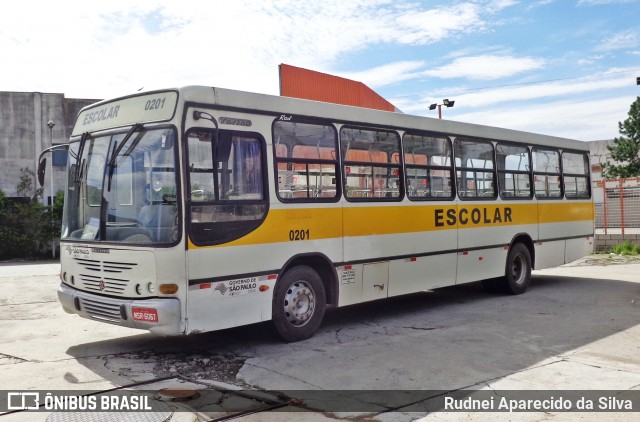 Escolares 0201 na cidade de Poá, São Paulo, Brasil, por Rudnei Aparecido da Silva. Número da foto: #6838598.