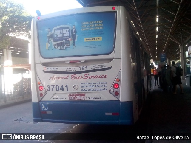 Grupo Serveng - Serveng Transportes 37.041 na cidade de São Paulo, São Paulo, Brasil, por Rafael Lopes de Oliveira. ID da foto: 6839324.