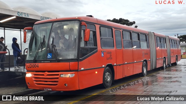 Araucária Transportes Coletivos LD004 na cidade de Curitiba, Paraná, Brasil, por Lucas Weber Calizario. ID da foto: 6838585.