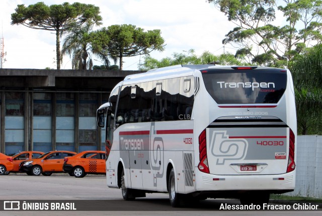Transpen Transporte Coletivo e Encomendas 40030 na cidade de Curitiba, Paraná, Brasil, por Alessandro Fracaro Chibior. Número da foto: #6841932.