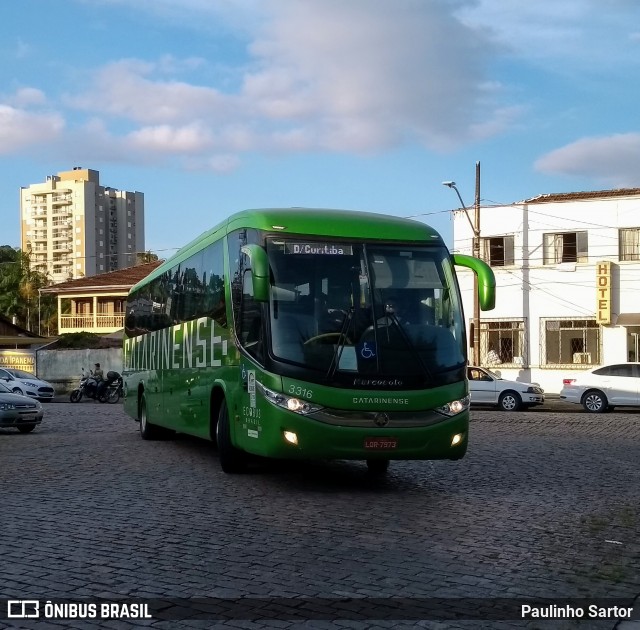 Auto Viação Catarinense 3316 na cidade de Joinville, Santa Catarina, Brasil, por Paulinho Sartor. ID da foto: 6844981.