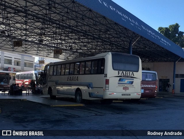 Empresa Irmãos Faria 38 na cidade de Itajubá, Minas Gerais, Brasil, por Rodney Andrade. Número da foto: #6843896.