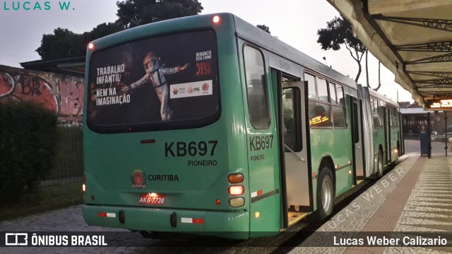 Viação Tamandaré KB697 na cidade de Curitiba, Paraná, Brasil, por Lucas Weber Calizario. ID da foto: 6844830.