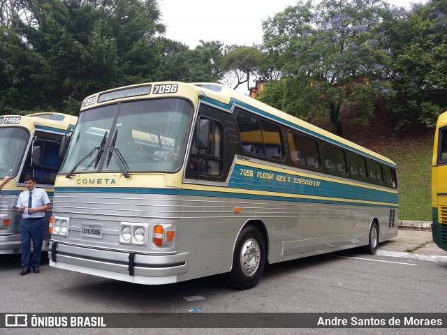 Ônibus Particulares 7096 na cidade de São Paulo, São Paulo, Brasil, por Andre Santos de Moraes. Número da foto: #6844632.