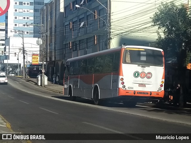 Expresso Medianeira 4244 na cidade de Santa Maria, Rio Grande do Sul, Brasil, por Mauricio Lopes. Número da foto: #6843873.