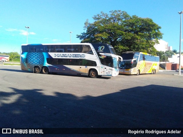 Massaneiro Turismo 2019 na cidade de Trindade, Goiás, Brasil, por Rogério Rodrigues Adelar. ID da foto: 6778735.