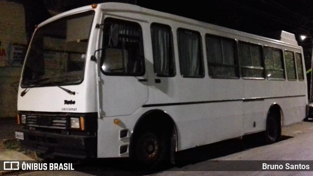 Ônibus Particulares 8183 na cidade de Belo Horizonte, Minas Gerais, Brasil, por Bruno Santos. Número da foto: #6781266.