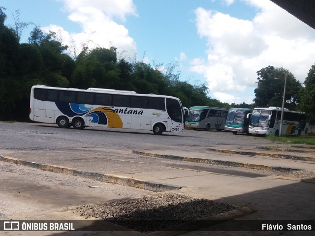 Empresas de Transportes Santana e São Paulo 2400 na cidade de Cruz das Almas, Bahia, Brasil, por Flávio  Santos. Número da foto: #6847590.