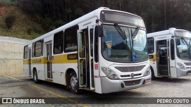 Viação 19 de Janeiro 121 na cidade de Teresópolis, Rio de Janeiro, Brasil, por PEDRO COUTO. ID da foto: 6783872.