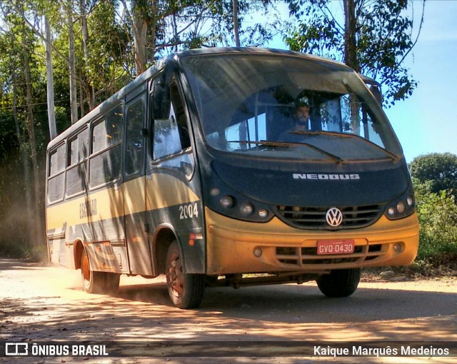 Ônibus Particulares 2004 na cidade de Bonfim, Minas Gerais, Brasil, por Kaique Marquês Medeiros . Número da foto: #6785376.
