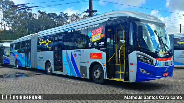 Metra - Sistema Metropolitano de Transporte 8271 na cidade de São Bernardo do Campo, São Paulo, Brasil, por Matheus Santos Cavalcante. Número da foto: #6789806.