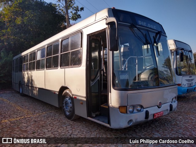 Viação Garcia 6517 na cidade de Pitangui, Minas Gerais, Brasil, por Luis Philippe Cardoso Coelho. Número da foto: #6794880.