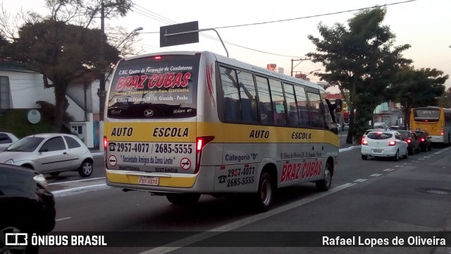 Ônibus Particulares 4570 na cidade de São Paulo, São Paulo, Brasil, por Rafael Lopes de Oliveira. ID da foto: 6794246.