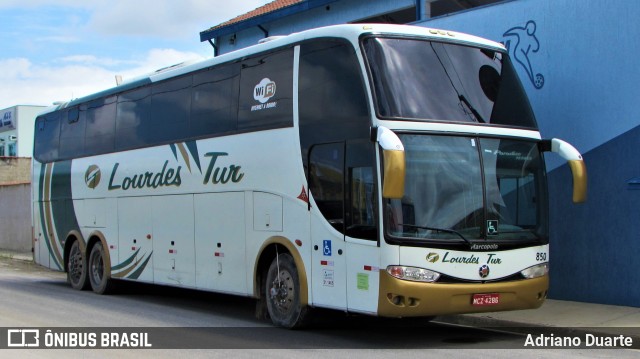 Lourdes Tur 850 na cidade de Aparecida, São Paulo, Brasil, por Adriano Duarte. Número da foto: #6850005.
