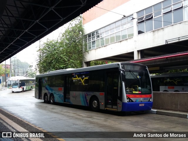 Metra - Sistema Metropolitano de Transporte 5413 na cidade de Diadema, São Paulo, Brasil, por Andre Santos de Moraes. Número da foto: #6872593.