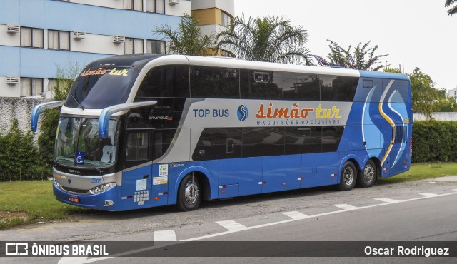 Simão Tur 2305 na cidade de São Paulo, São Paulo, Brasil, por Oscar Rodriguez . ID da foto: 6873279.