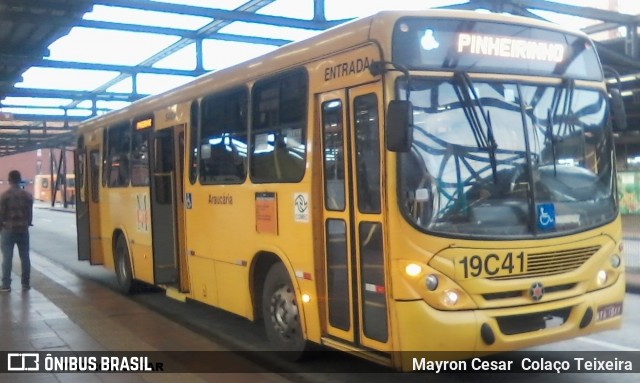 Araucária Transportes Coletivos 19C41 na cidade de Curitiba, Paraná, Brasil, por Mayron Cesar  Colaço Teixeira. ID da foto: 6875198.