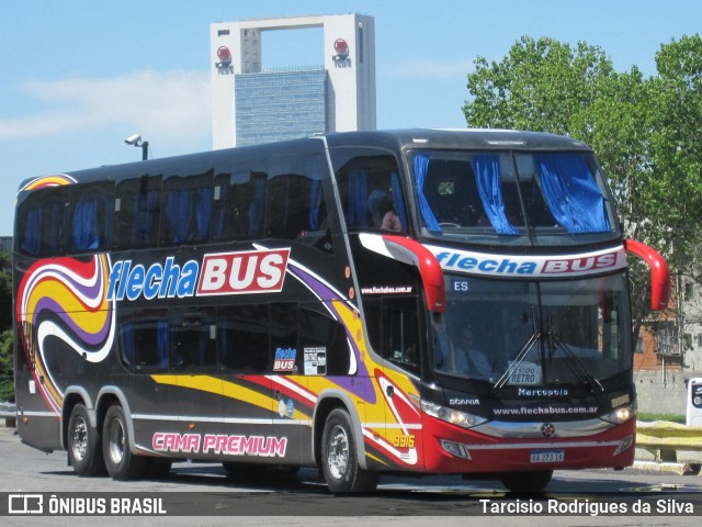 Flecha Bus 9916 na cidade de Buenos Aires, Argentina, por Tarcisio Rodrigues da Silva. ID da foto: 6877765.