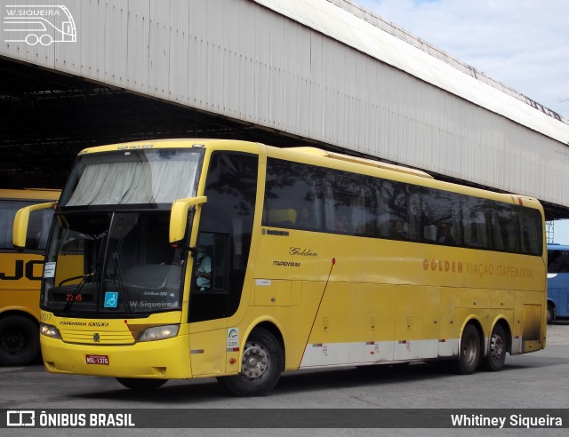 Viação Itapemirim 49017 na cidade de Vitória, Espírito Santo, Brasil, por Whitiney Siqueira. ID da foto: 6877557.