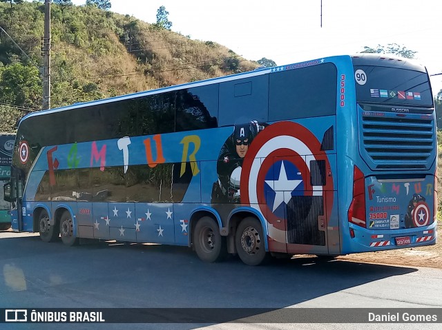 Famtur Turismo 35000 na cidade de Ouro Preto, Minas Gerais, Brasil, por Daniel Gomes. Número da foto: #6880683.