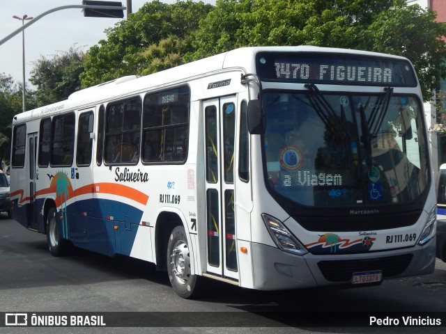 Auto Viação Salineira RJ 111.069 na cidade de Cabo Frio, Rio de Janeiro, Brasil, por Pedro Vinicius. Número da foto: #6882436.