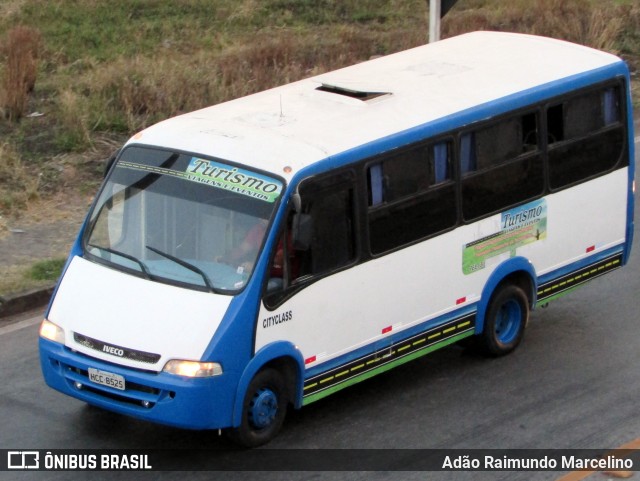 Ônibus Particulares 8525 na cidade de Belo Horizonte, Minas Gerais, Brasil, por Adão Raimundo Marcelino. Número da foto: #6883352.