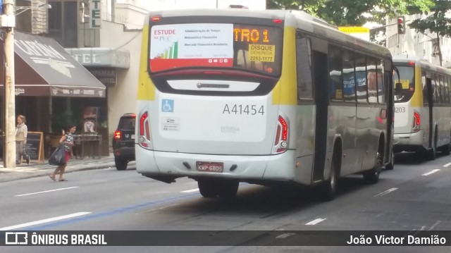 Real Auto Ônibus A41454 na cidade de Rio de Janeiro, Rio de Janeiro, Brasil, por João Victor Damião. Número da foto: #6887621.