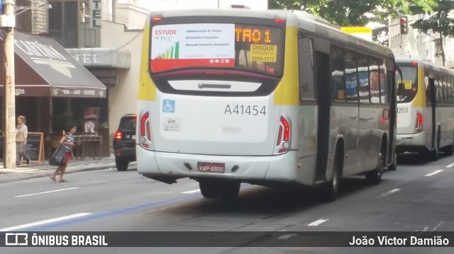 Real Auto Ônibus A41454 na cidade de Rio de Janeiro, Rio de Janeiro, Brasil, por João Victor Damião. ID da foto: 6887621.