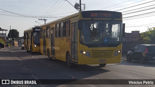 Gidion Transporte e Turismo 10907 na cidade de Joinville, Santa Catarina, Brasil, por Vinicius Petris. ID da foto: 6887337.