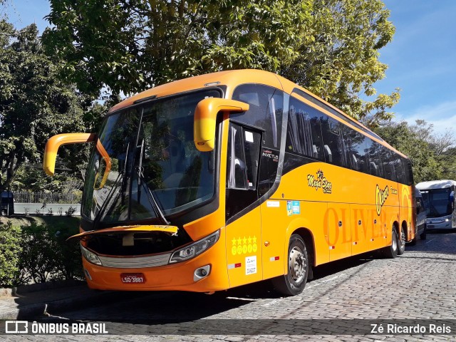 Oliver Turismo 1757 na cidade de Petrópolis, Rio de Janeiro, Brasil, por Zé Ricardo Reis. ID da foto: 6892795.