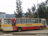 Escolares GQU8209 na cidade de São Domingos do Prata, Minas Gerais, Brasil, por Joase Batista da Silva. Número da foto: #:id.